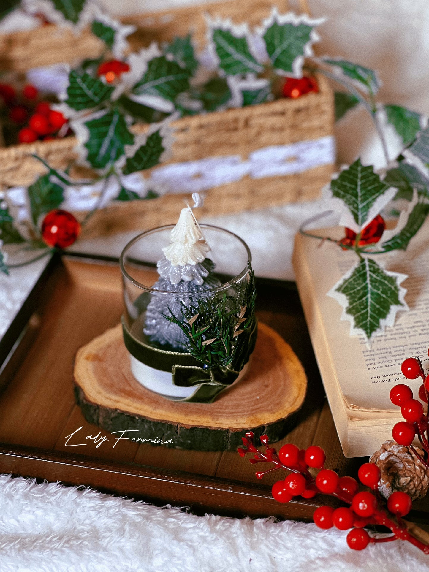 CHRISTMAS WOODS CANDLE