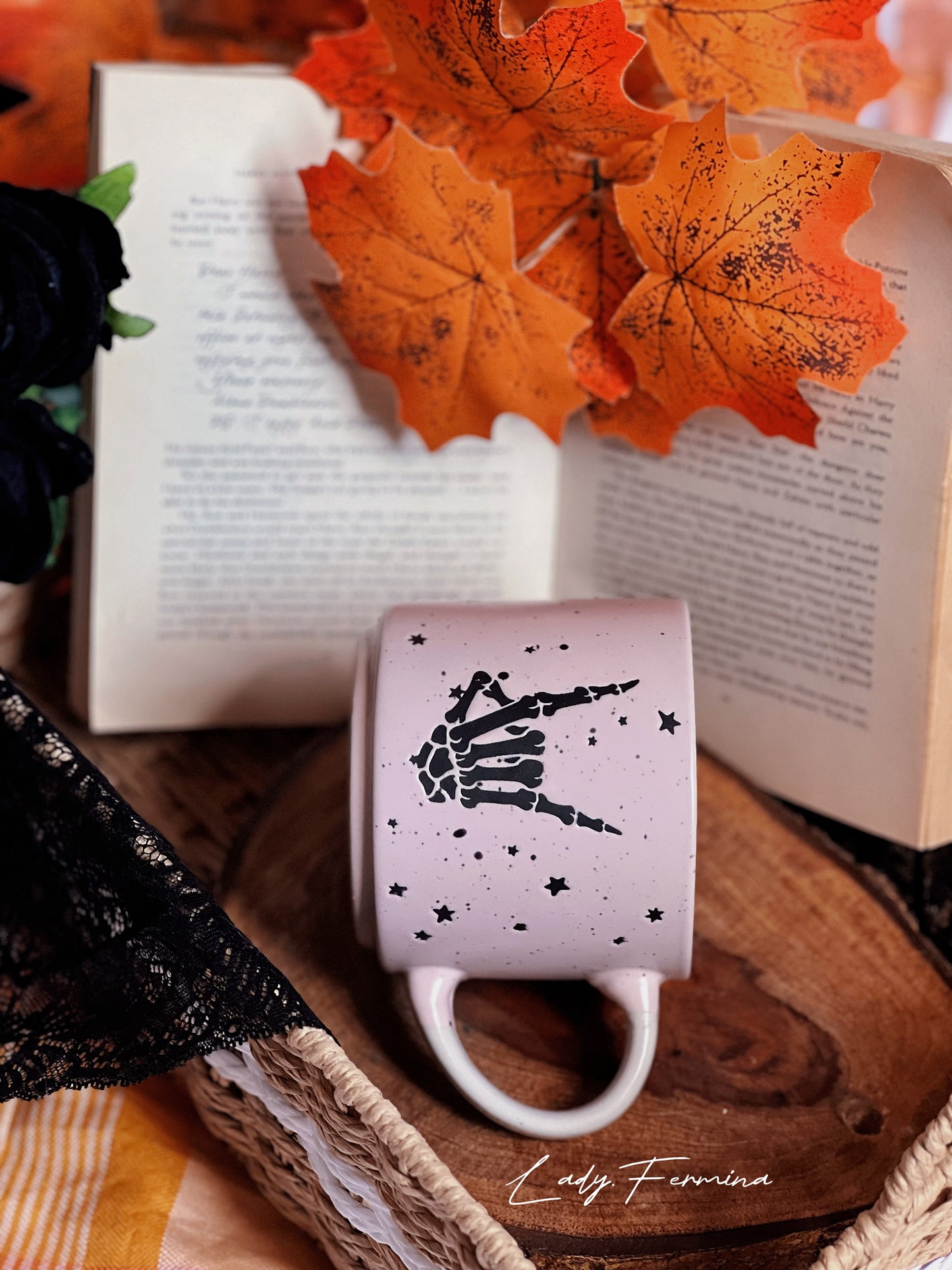 SKELETON HANDS MUG