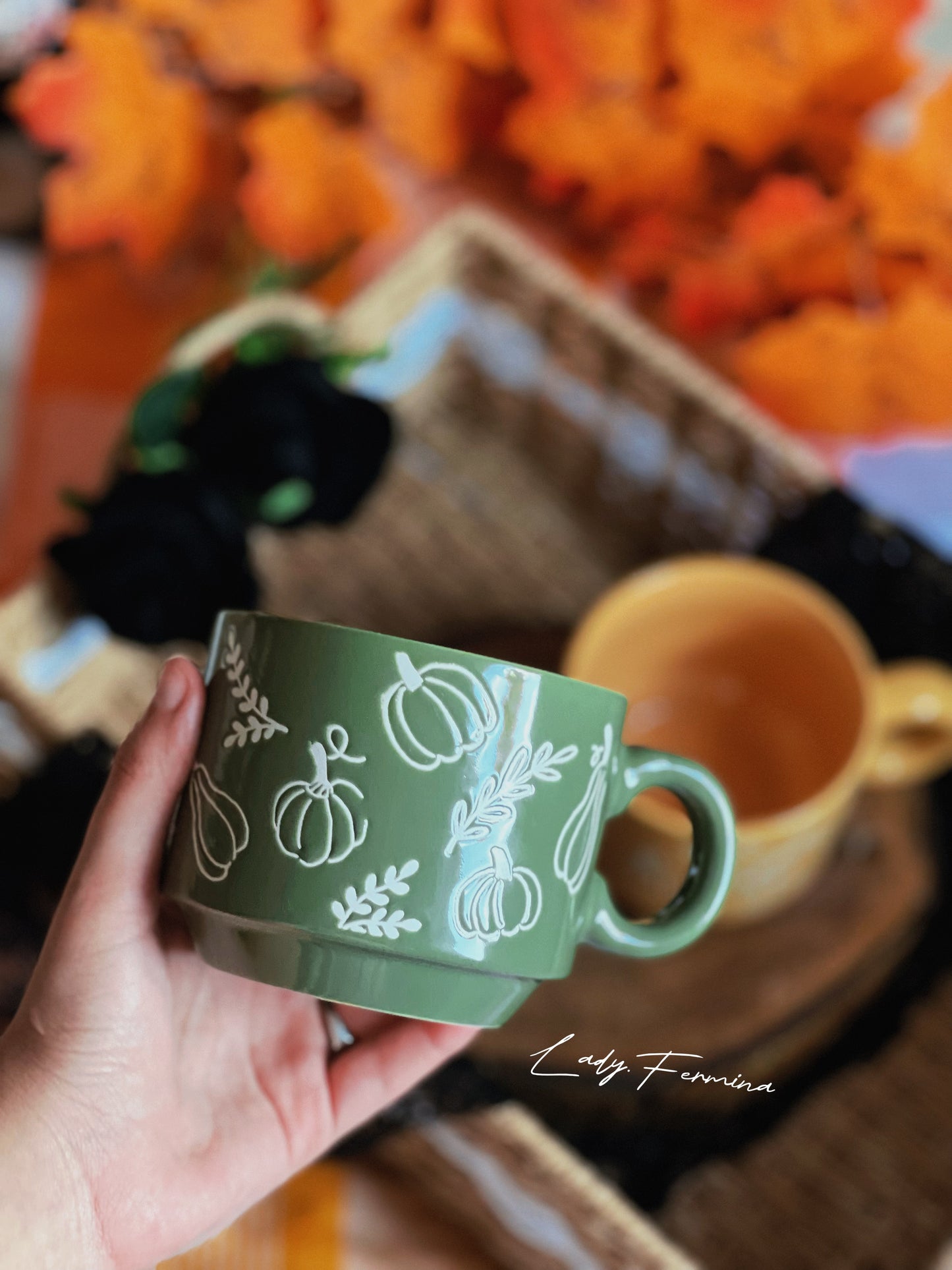 SEASONAL PUMPKIN MUG
