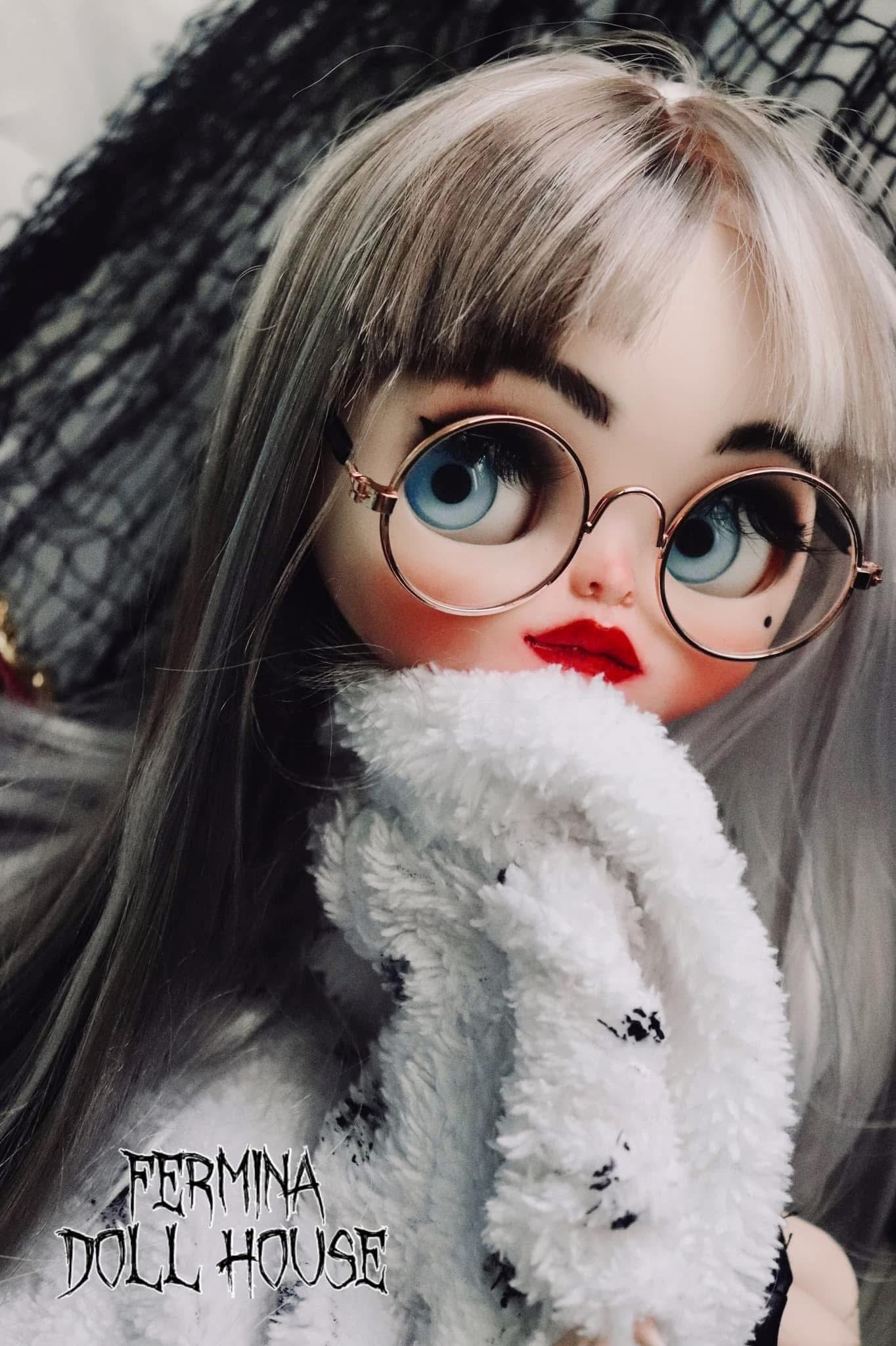 Cruella De Vil Blythe Doll