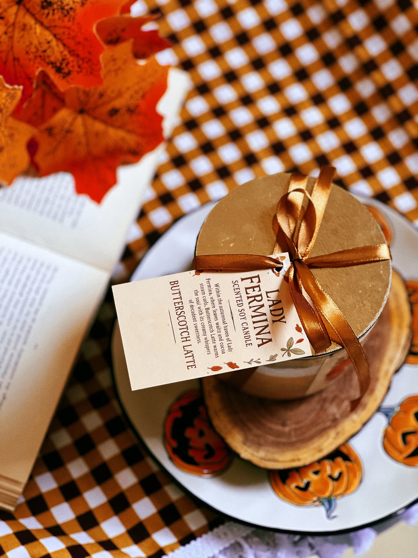 BUTTERSCOCH   LATTE  CANDLE