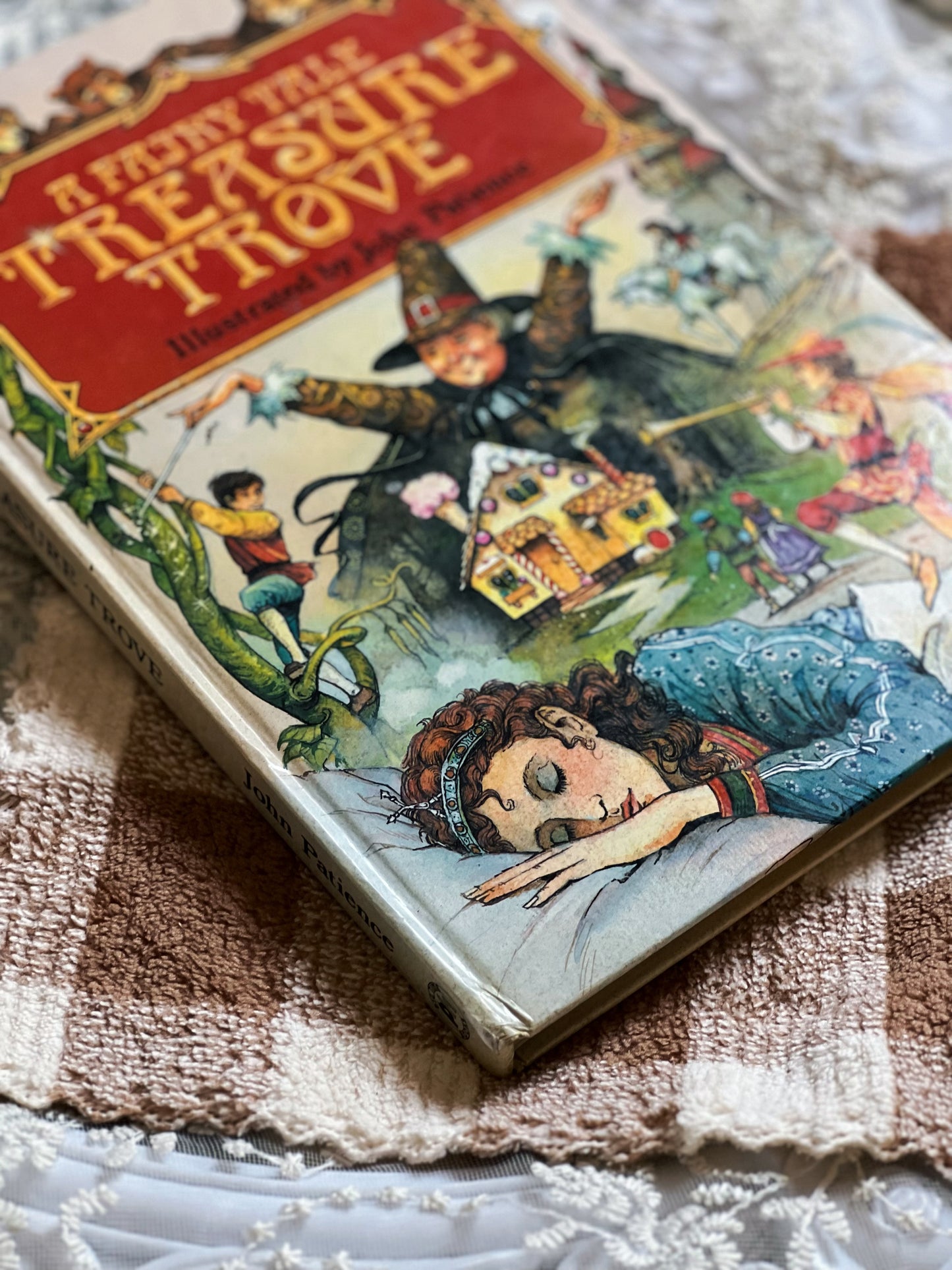 A FAIRY TALE TREASURE TROVE Illustrated by (John Patience)