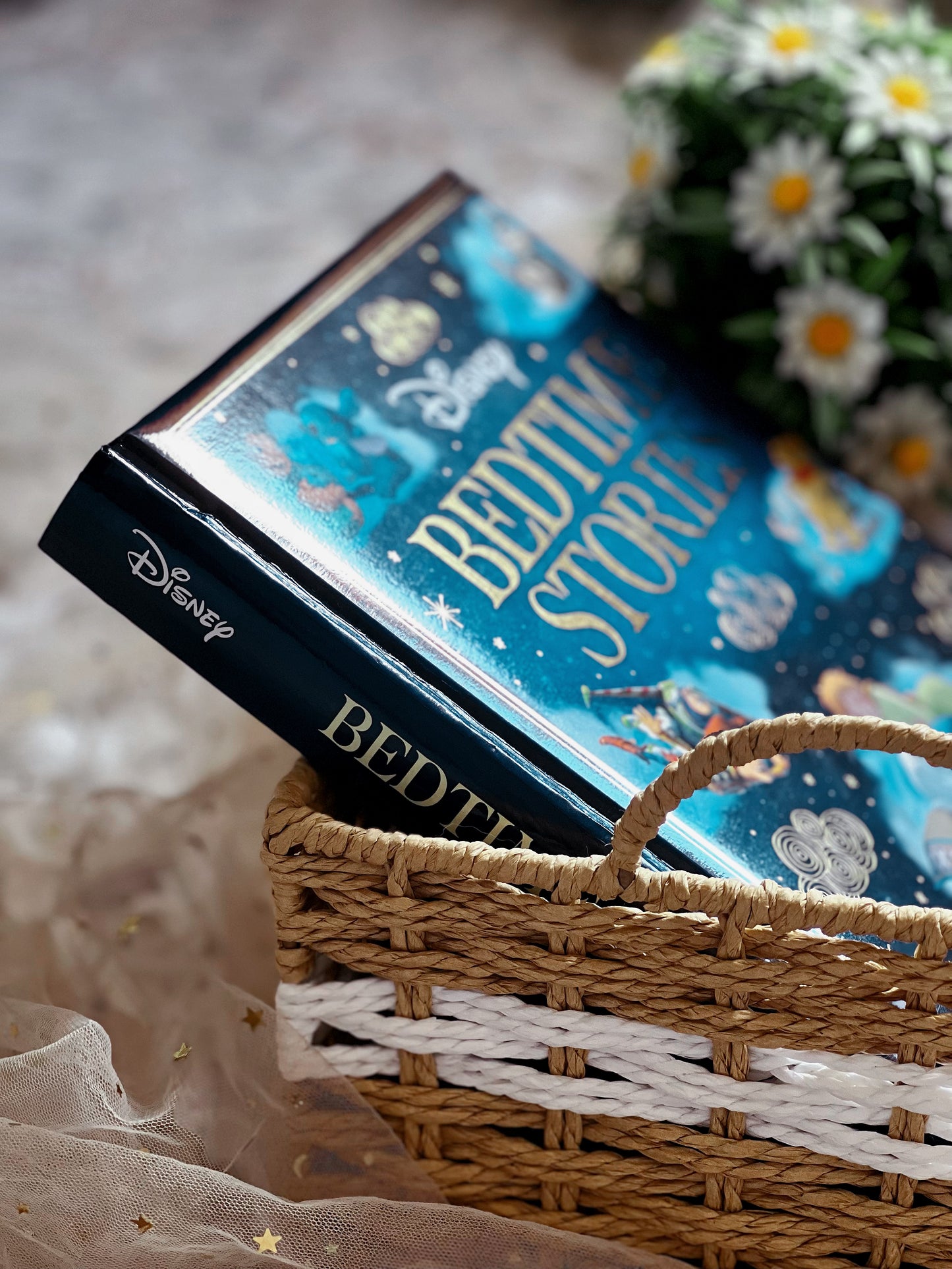 DISNEY: BEDTIME STORIES (TREASURY OF CLASSIC TALES) (ORIGINAL)