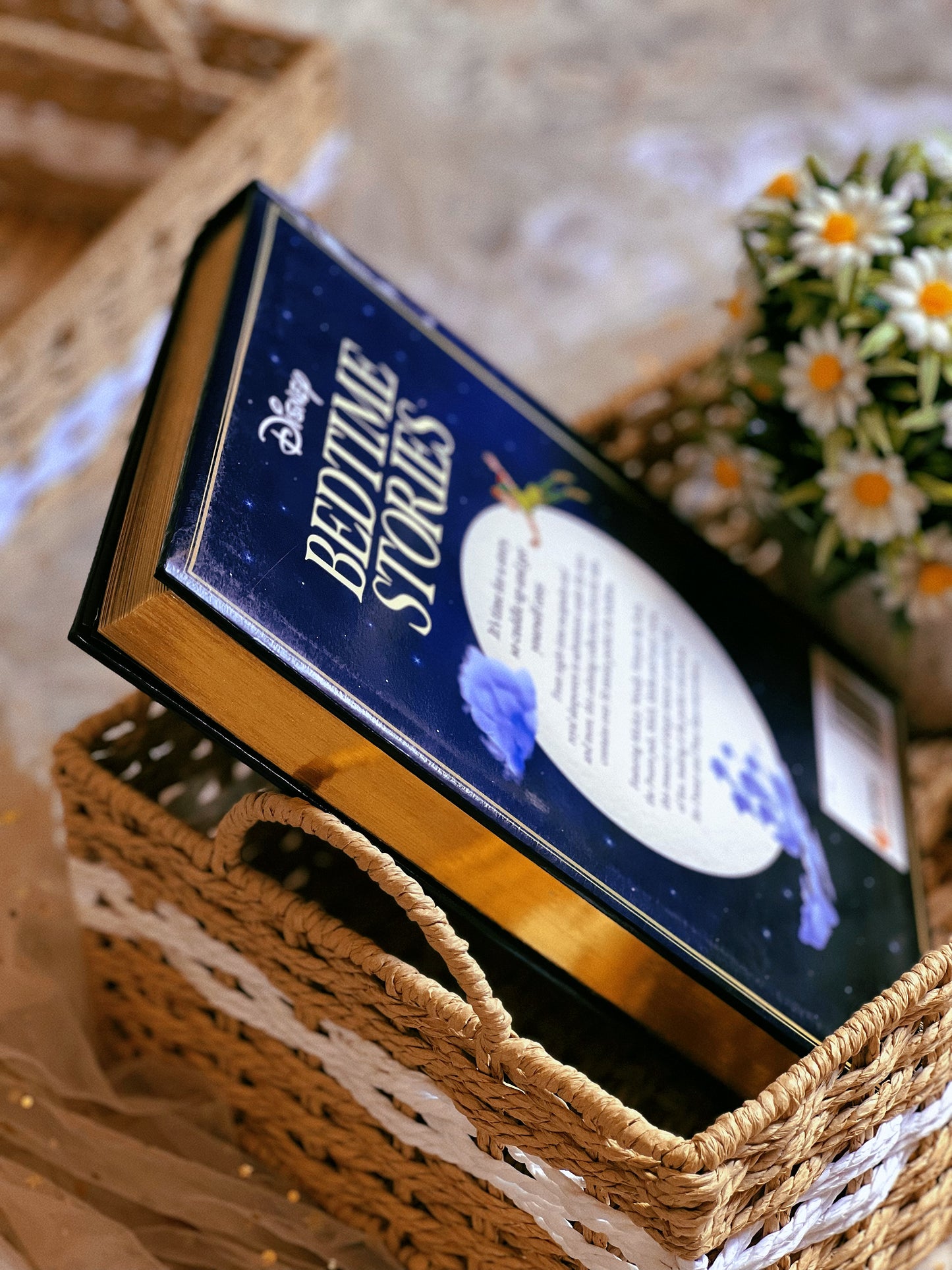 DISNEY: BEDTIME STORIES (TREASURY OF CLASSIC TALES) (ORIGINAL)