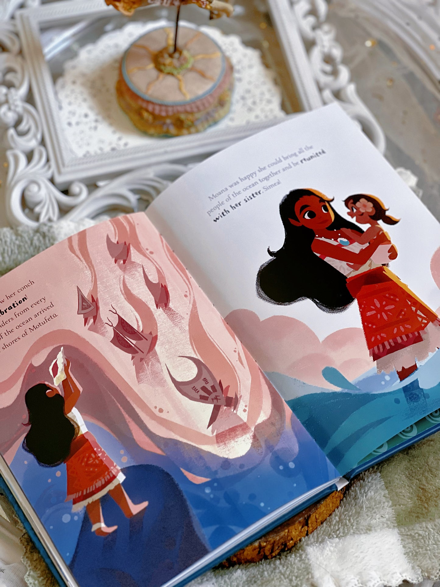 Moana Golden Tales Book