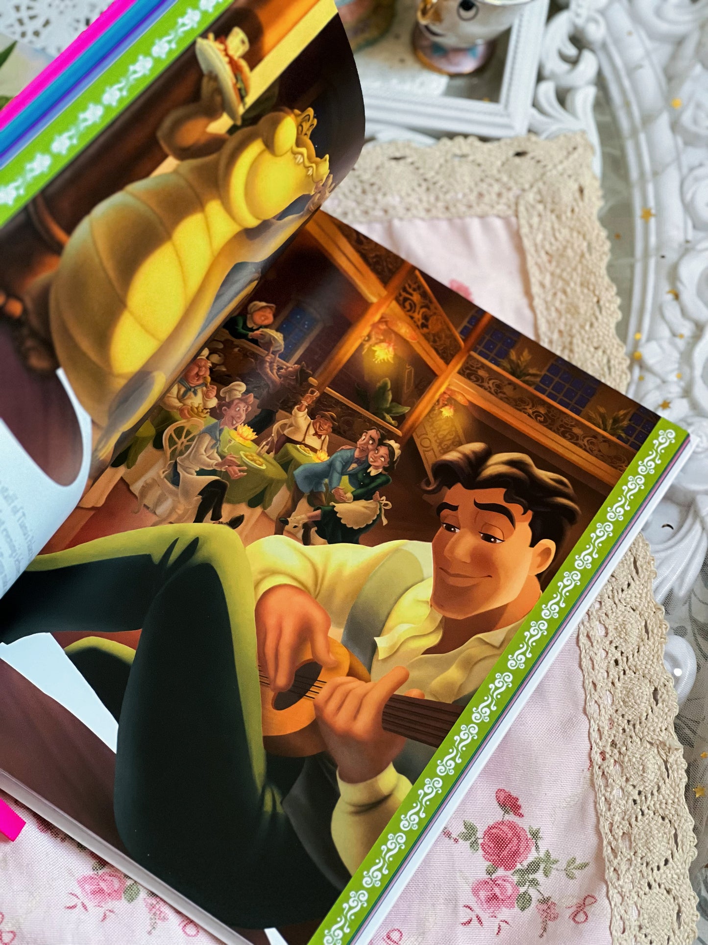 DISNEY PRINCESS (treasury of magical stories) BOOK