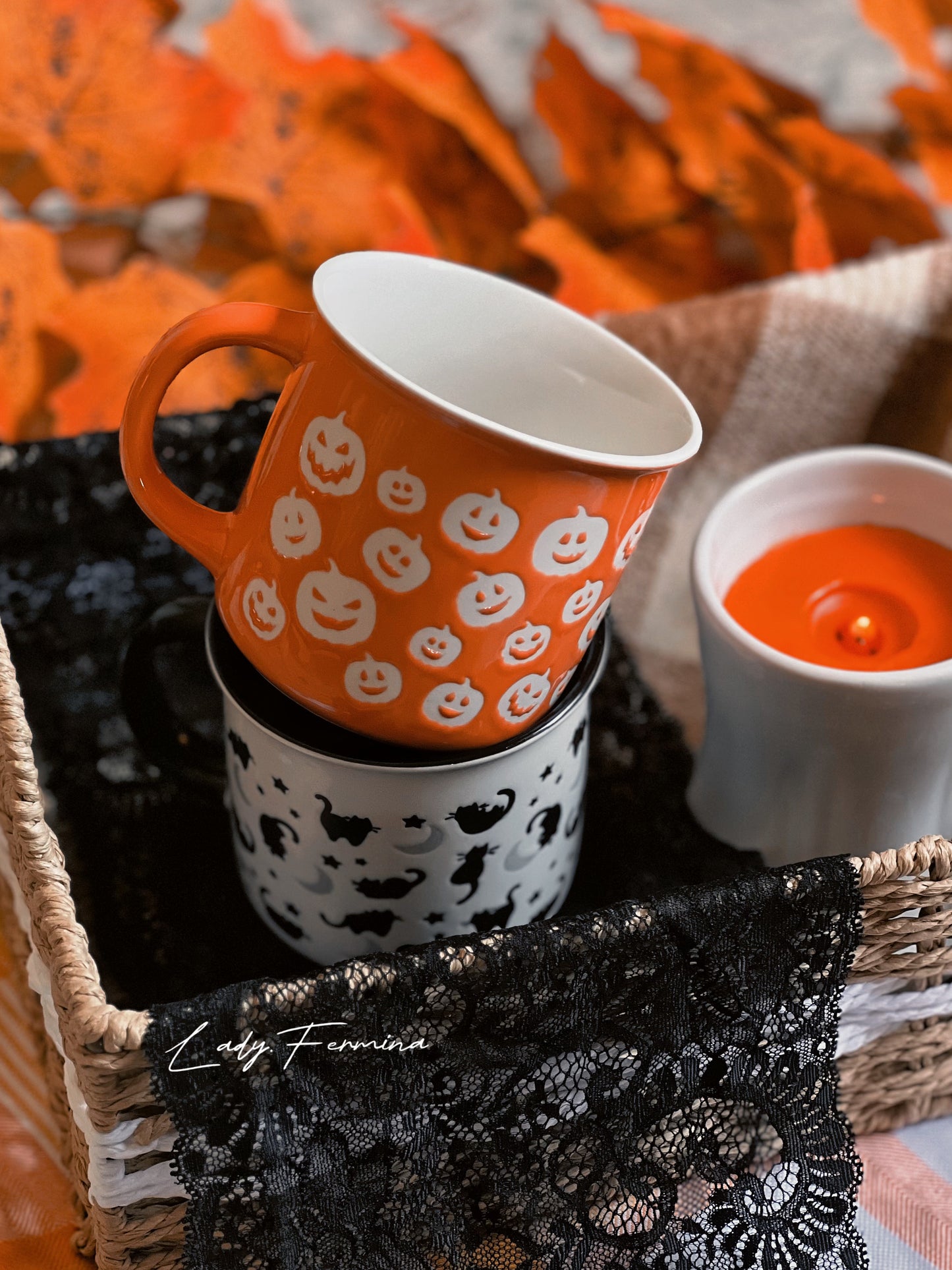 PUMPKIN & PAWS MUGS