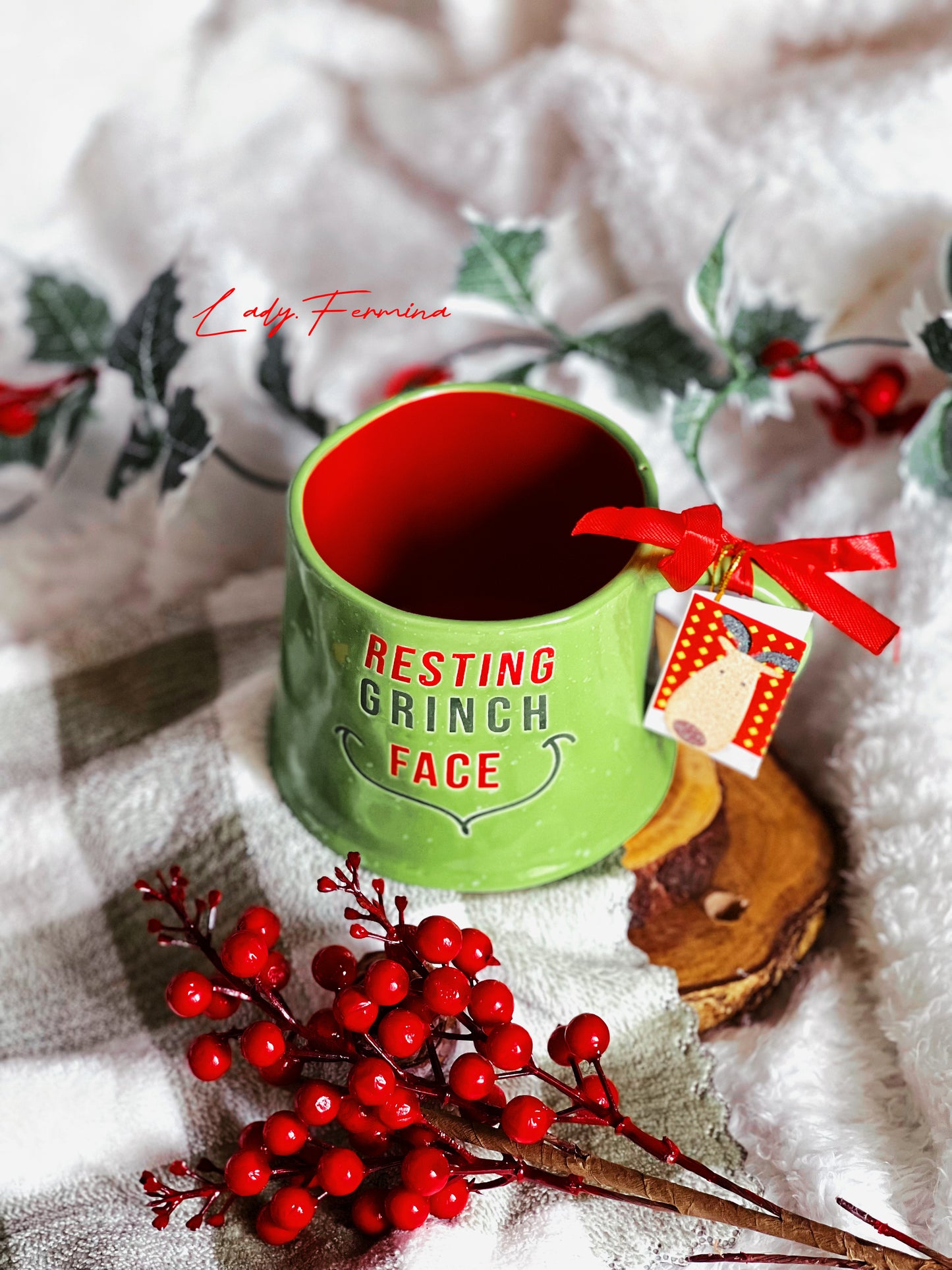 GRINCH FACE GIFT (SAVE UP TO 250 EGP)