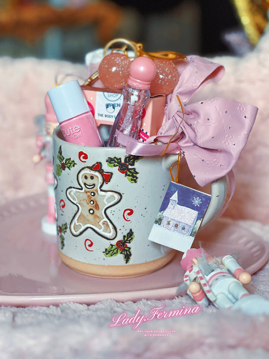 The Gingerbread Gift Mug 2