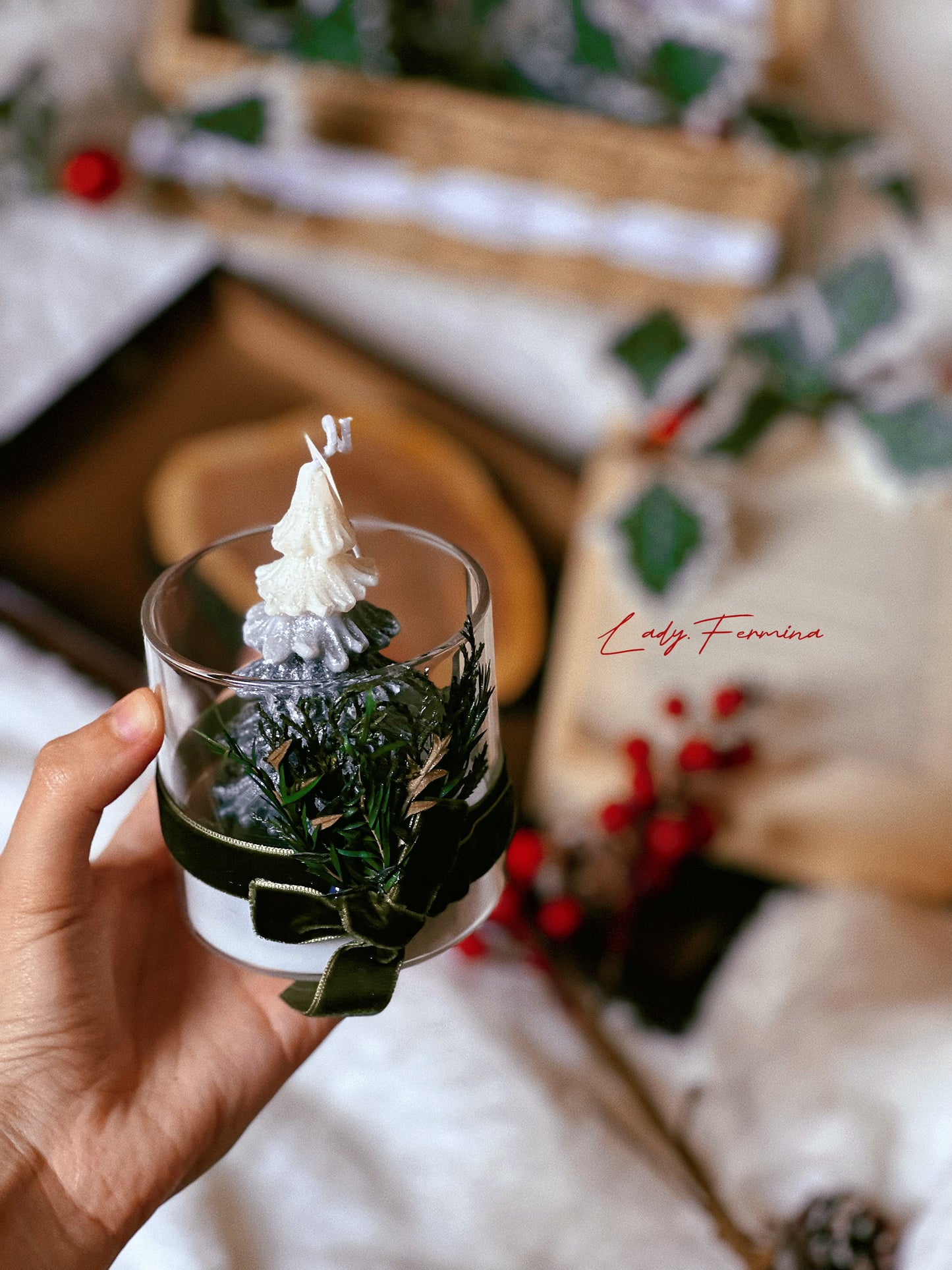 CHRISTMAS WOODS CANDLE