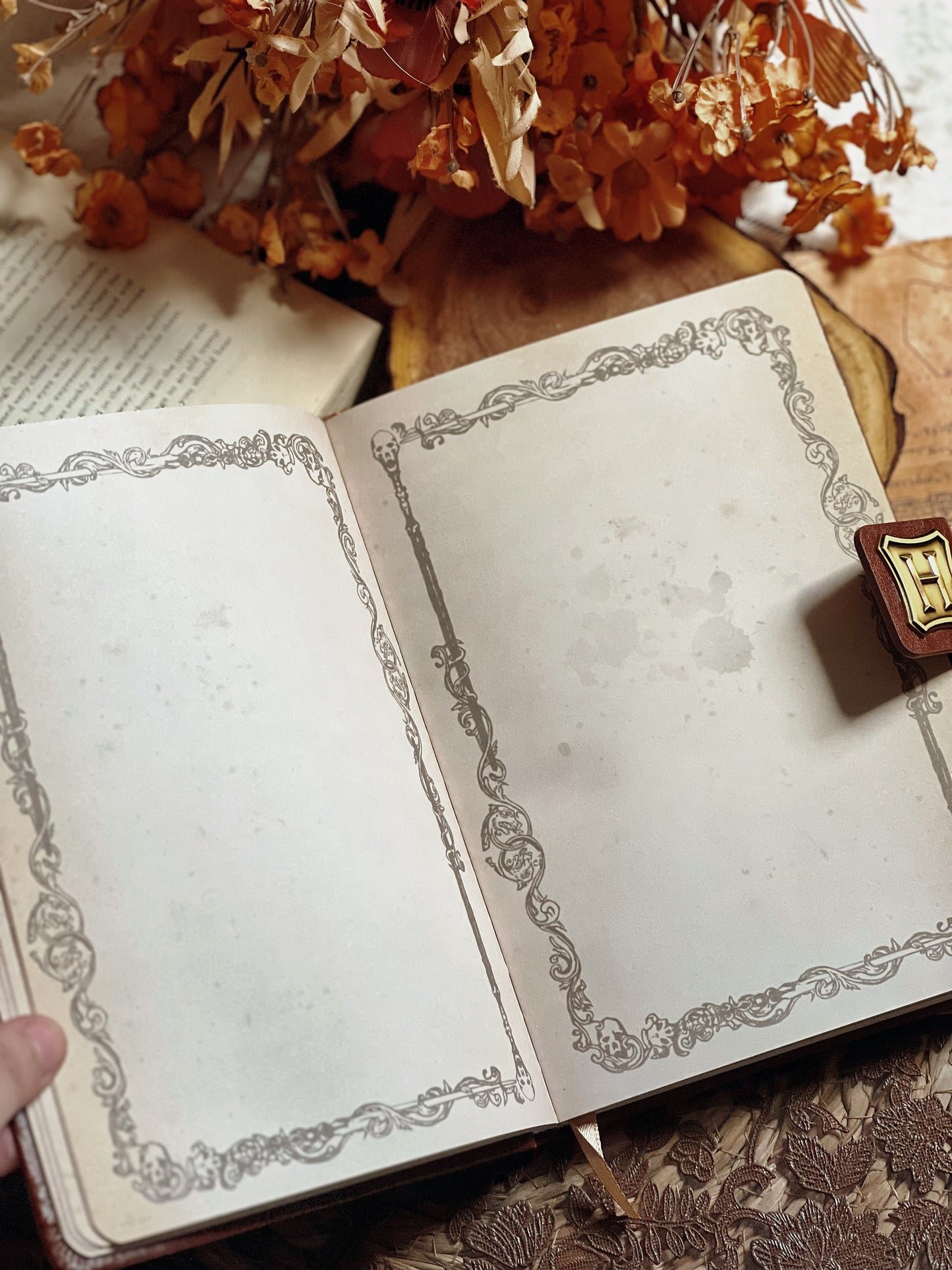 Hogwarts Leather Spellbook