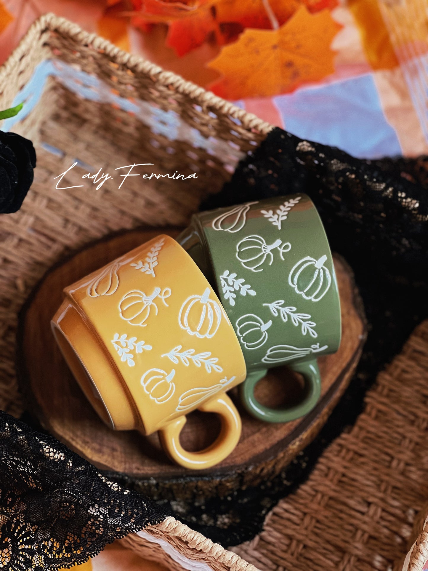 SEASONAL PUMPKIN MUG