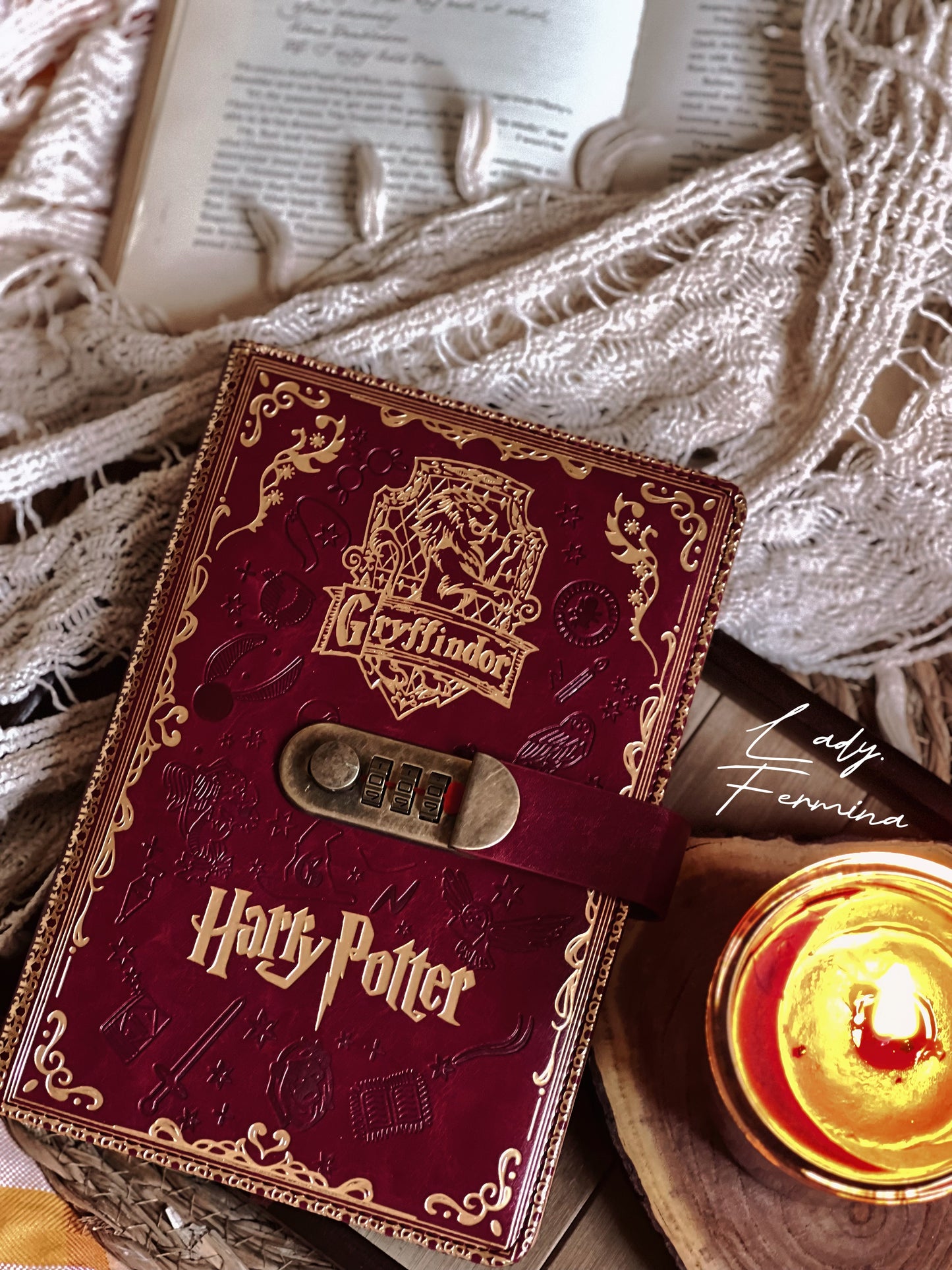 GRYIFFINDOR LEATHER NOTEBOOK