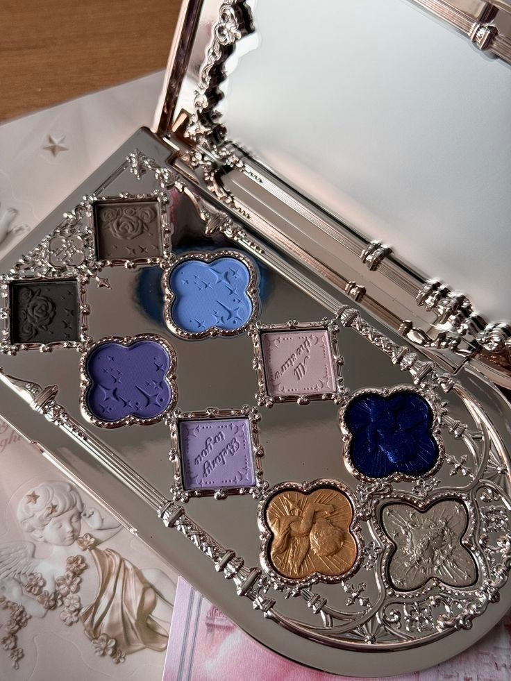 Flower knows weeping Angel Eyeshadow Palette