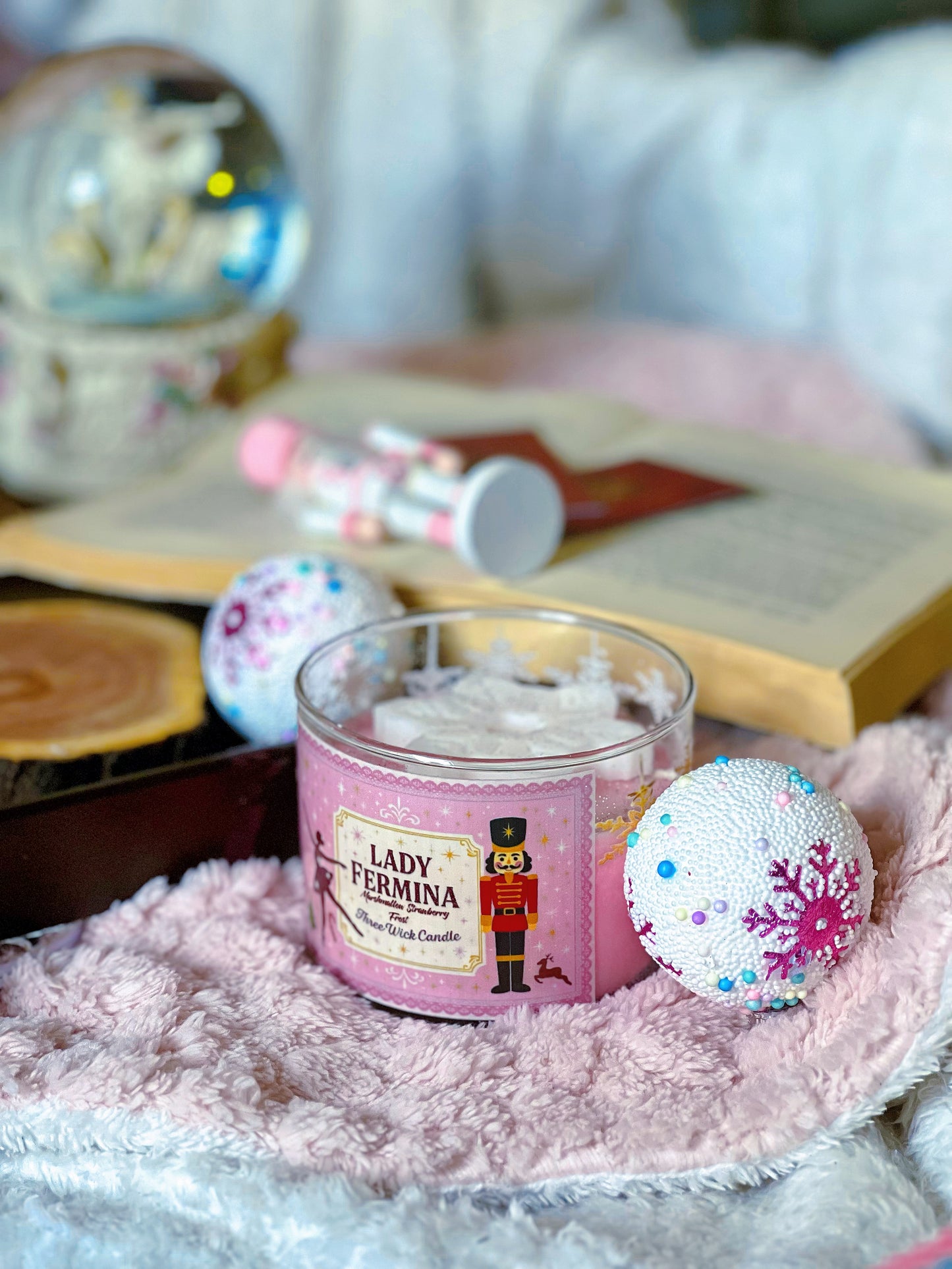 Marshmallow Strawberry CANDLE