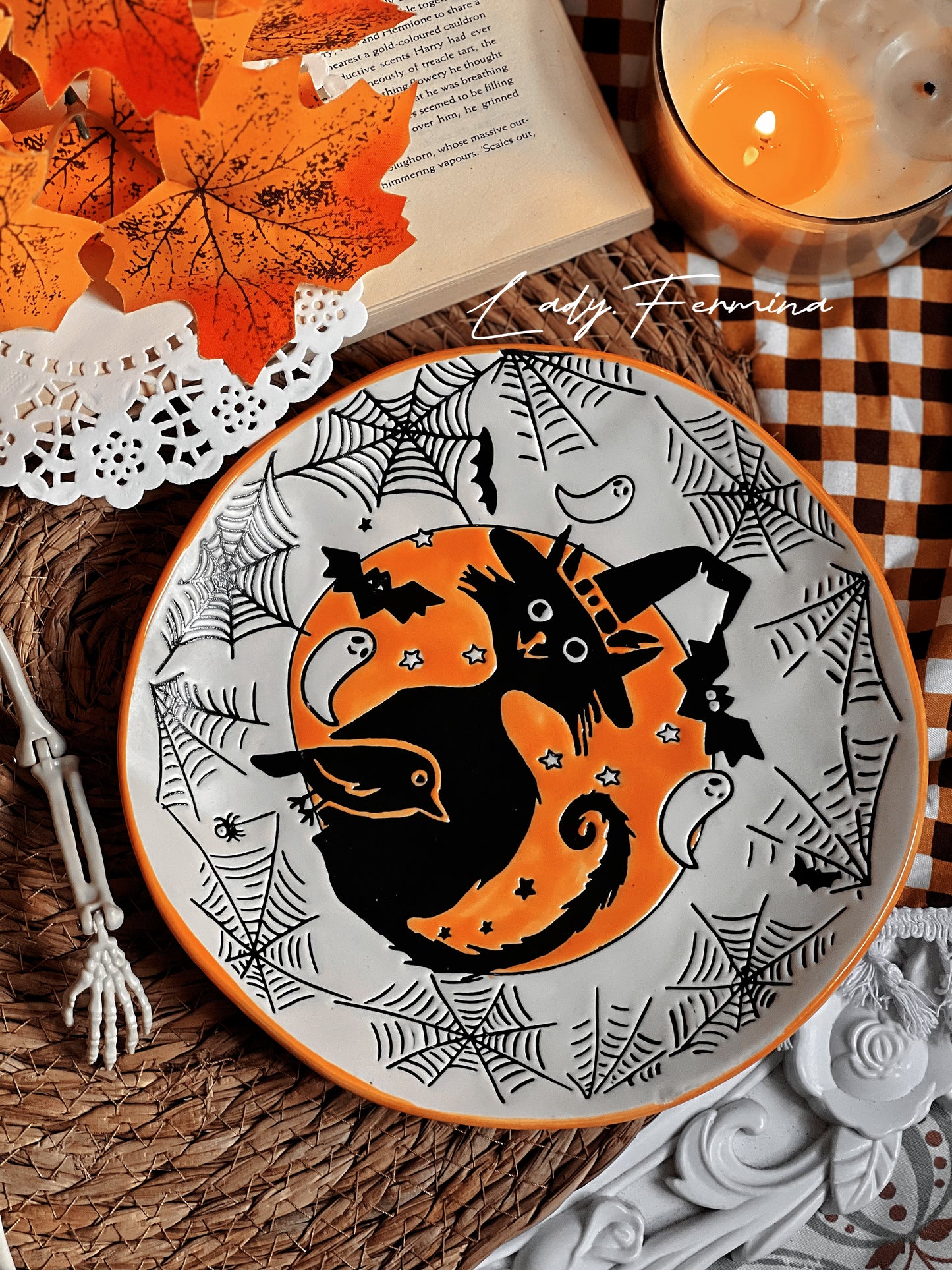 BLACK CAT PLATE (medium)