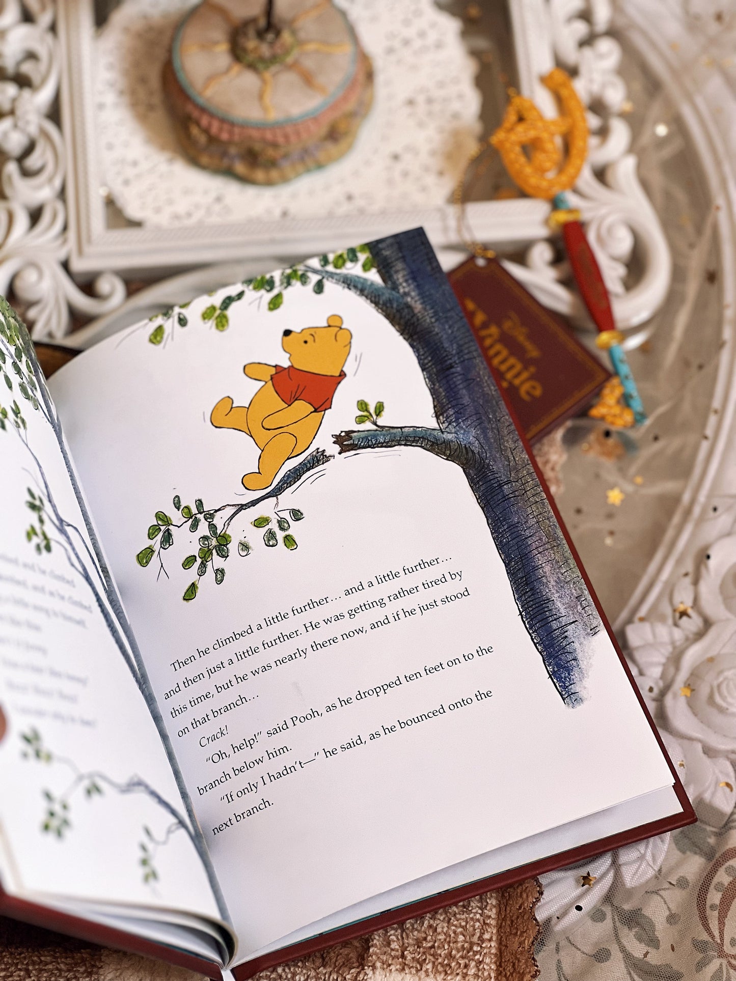 Winnie The Pooh Bolden Tales Book