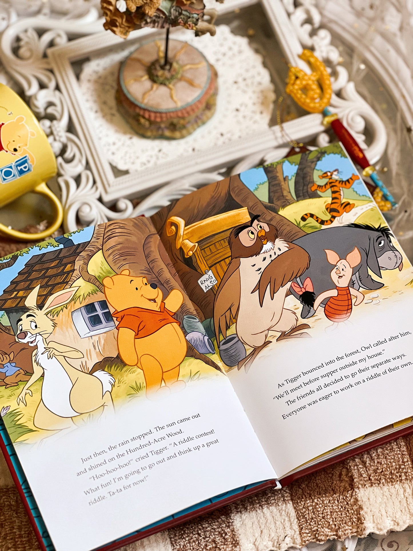 Winnie The Pooh Bolden Tales Book