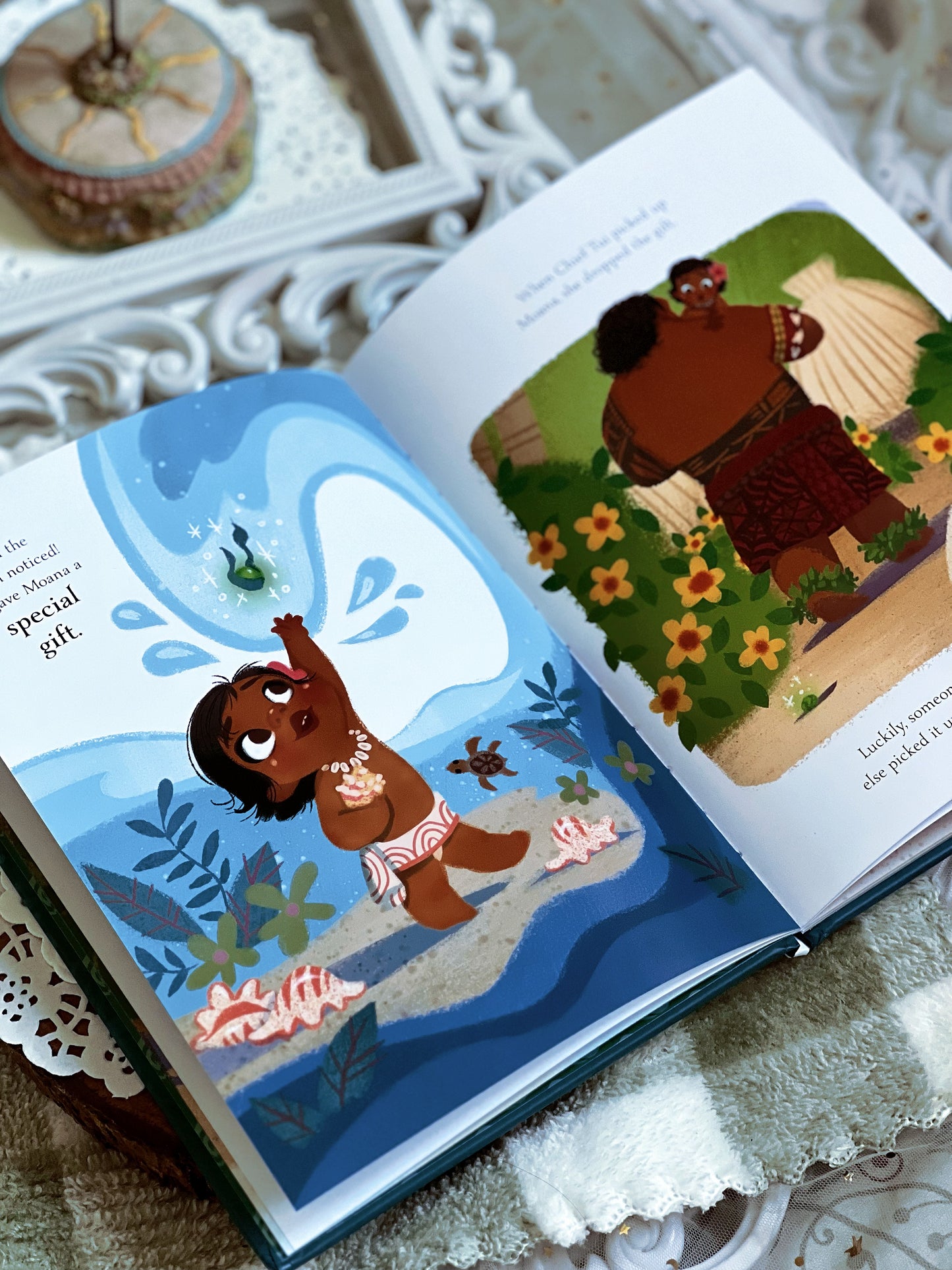 Moana Golden Tales Book