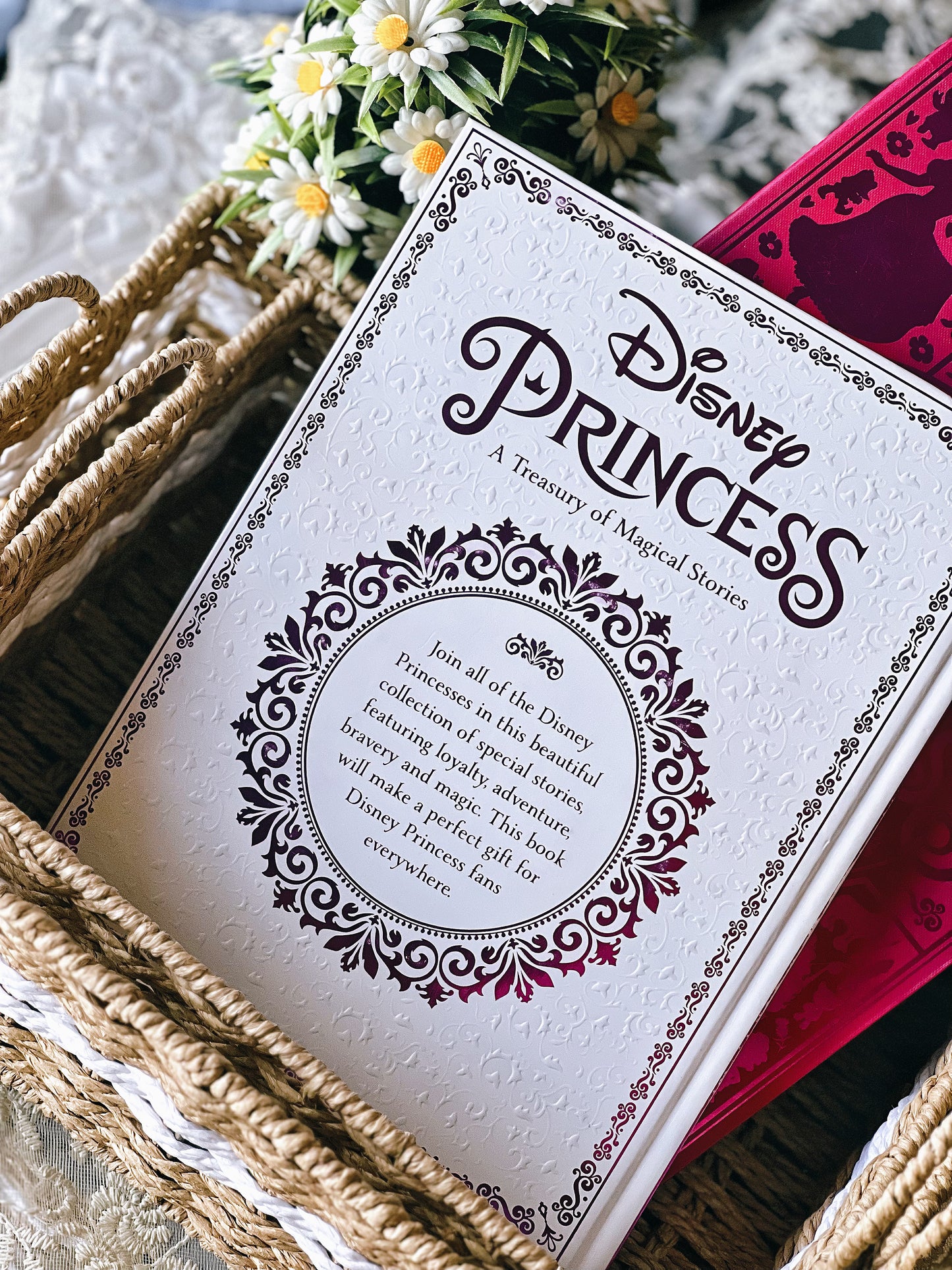 DISNEY PRINCESS (treasury of magical stories) BOOK