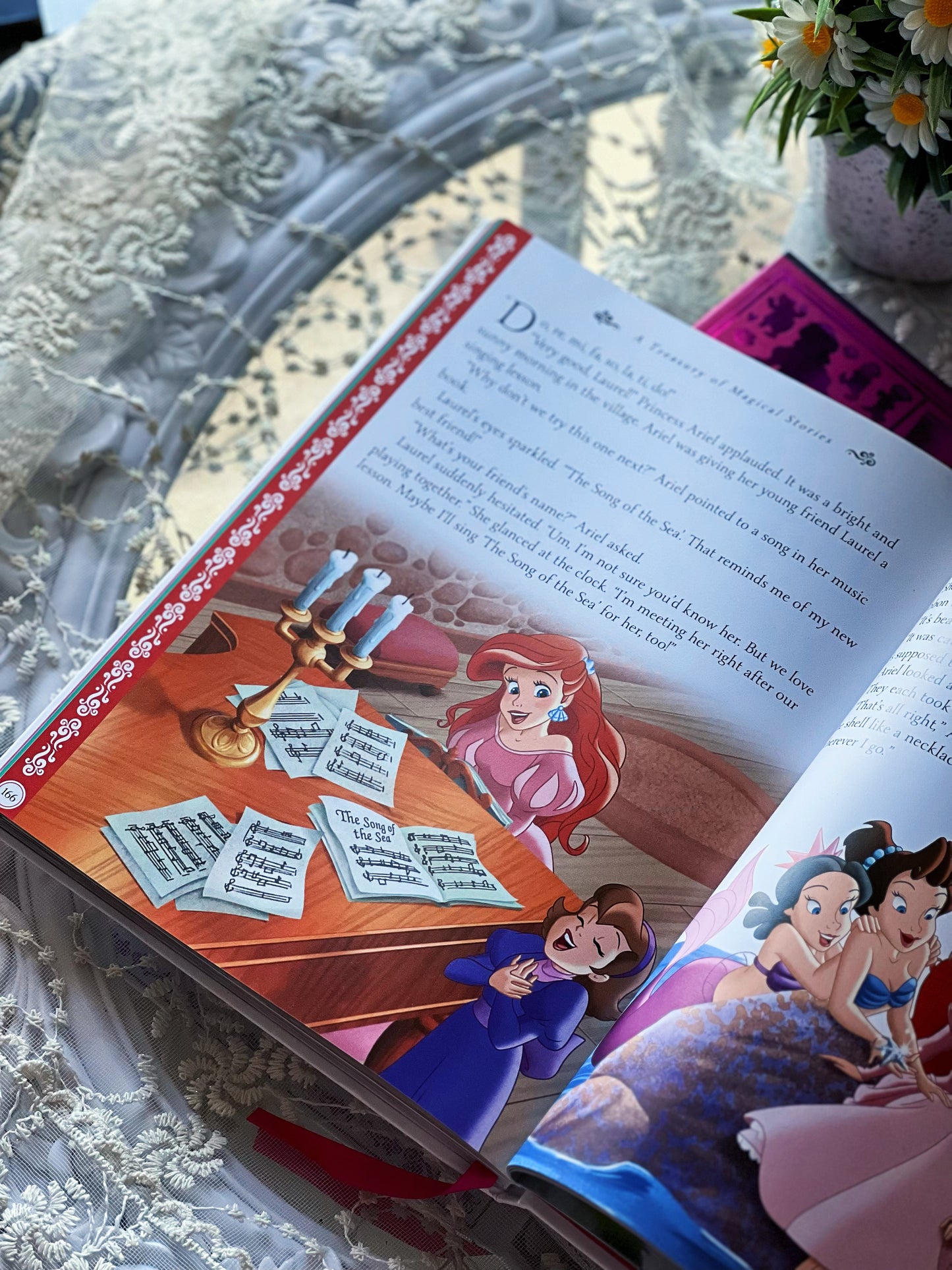 DISNEY PRINCESS (treasury of magical stories) BOOK