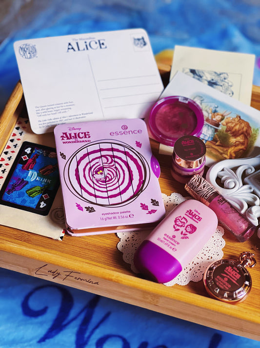 ALICE IN WONDERLAND SET