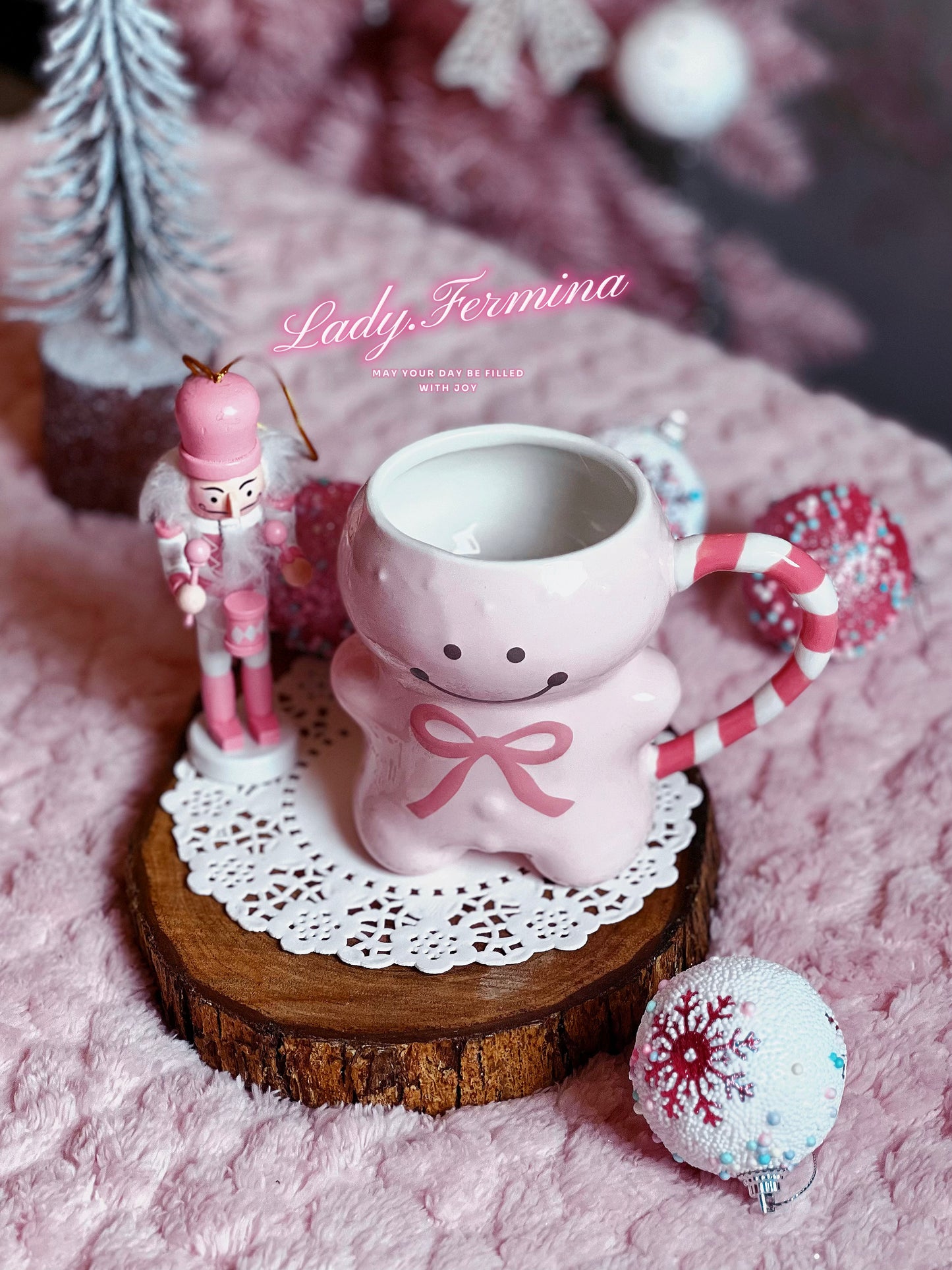 Pinky Gingerbread Mug