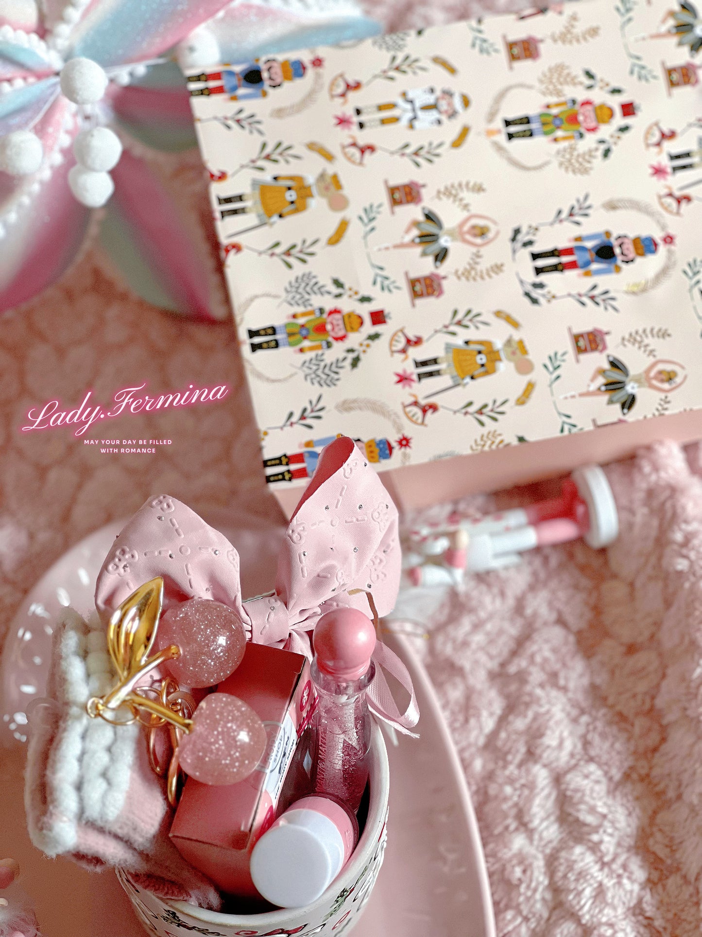 The Gingerbread Gift Mug 2