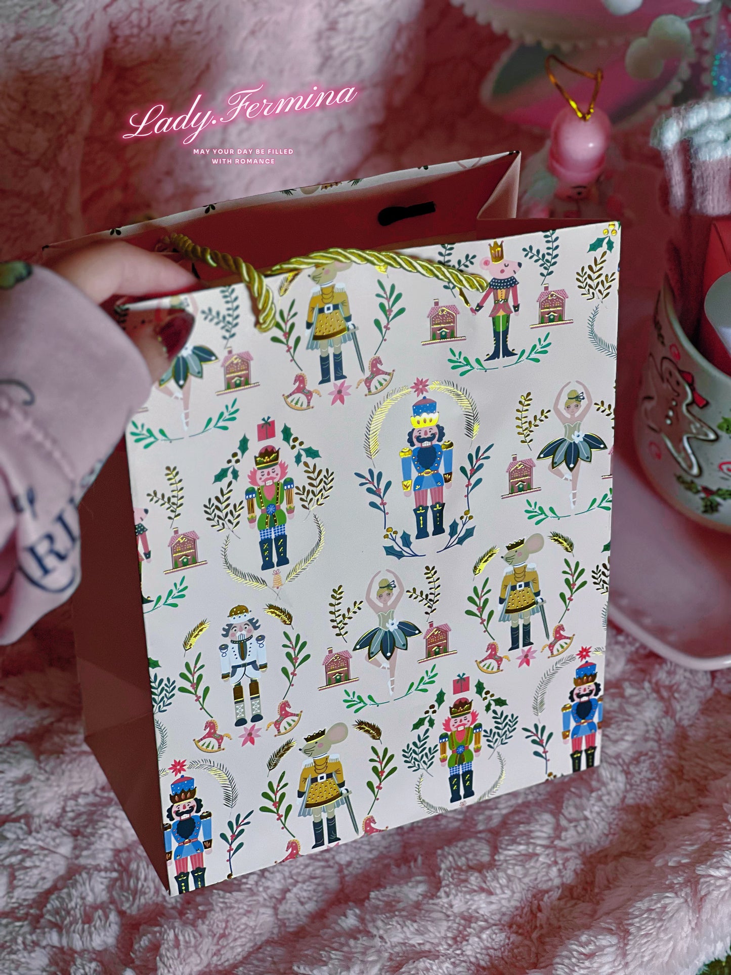 The Gingerbread Gift Mug 2