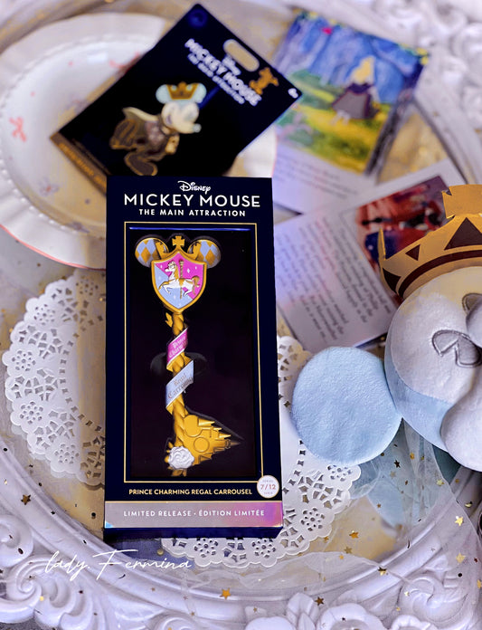 COLLECTIBLE KEY (Mickey mouse the main attraction )(original)